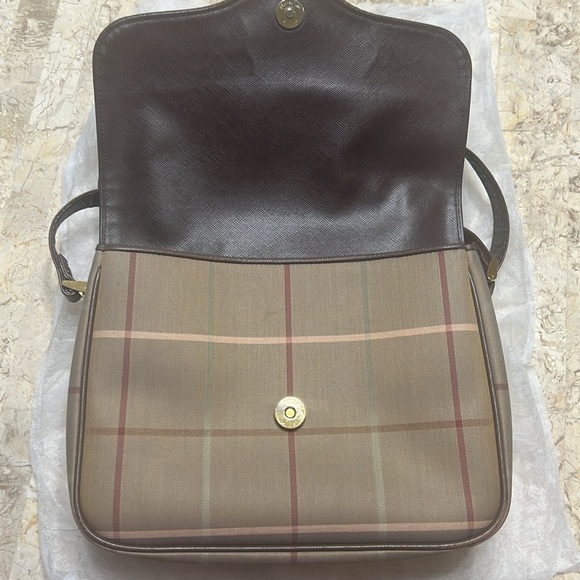 Vintage Burberry Classic Shoulder Bag - Picture 10 of 10